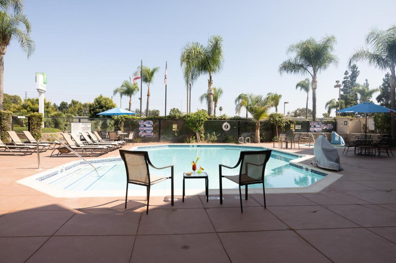 Holiday Inn Santa Ana-Orange County Airport By Ihg Dış mekan fotoğraf