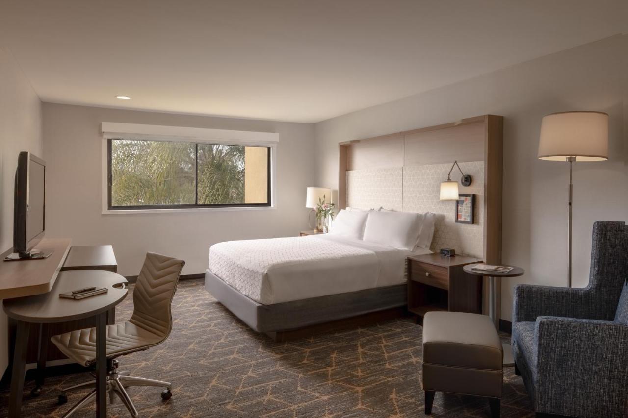 Holiday Inn Santa Ana-Orange County Airport By Ihg Dış mekan fotoğraf