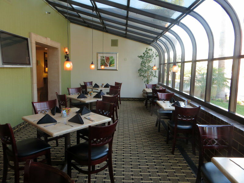 Holiday Inn Santa Ana-Orange County Airport By Ihg Dış mekan fotoğraf