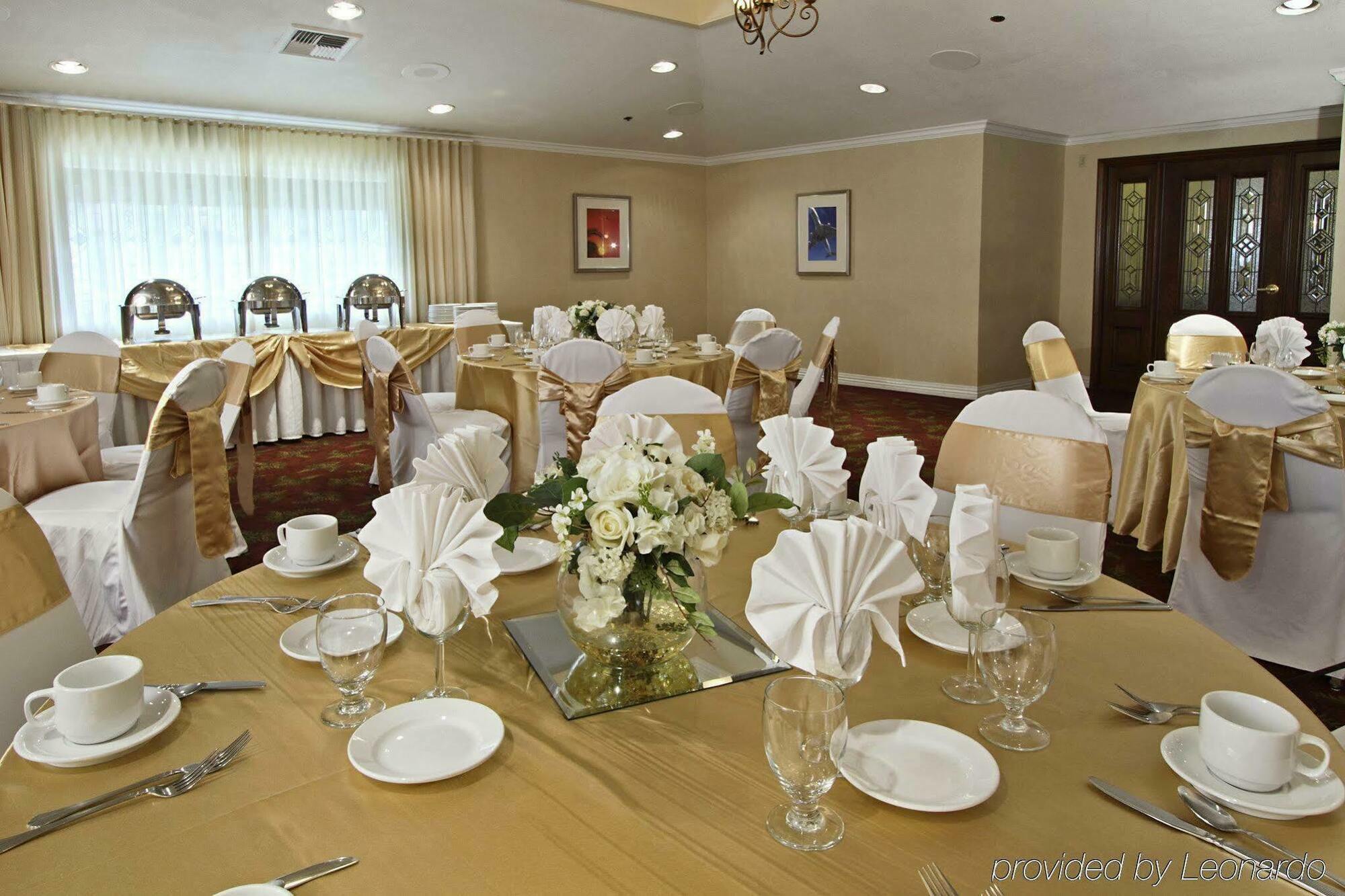 Holiday Inn Santa Ana-Orange County Airport By Ihg Dış mekan fotoğraf